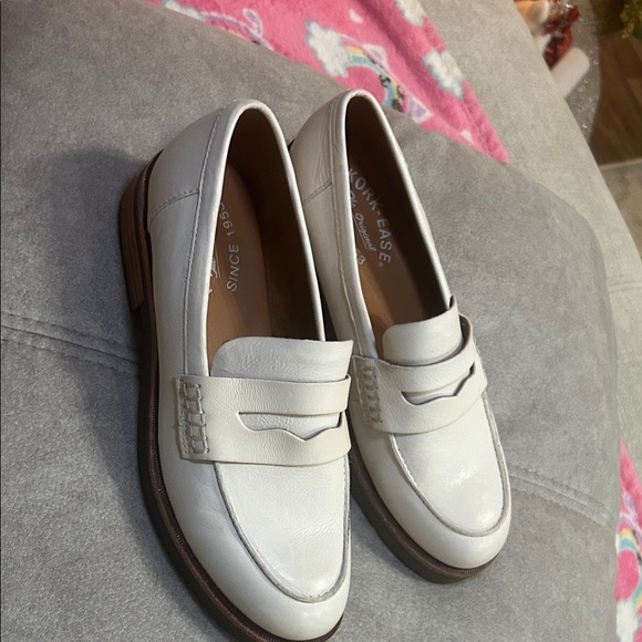 Kork-Ease Shoes - Kork-Ease Cream Loafers